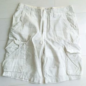 NWOT cargo mens shorts 32 Old navy
